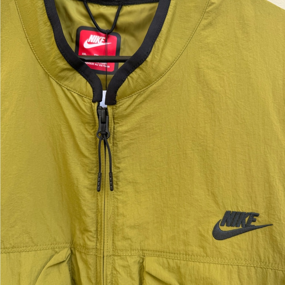 Nike Tech Woven Vest -XXL - Picture 2 of 5